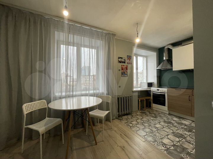 3-к. квартира, 57 м², 9/9 эт.