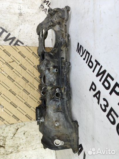 Клапанная крышка правая Lexus Ls460