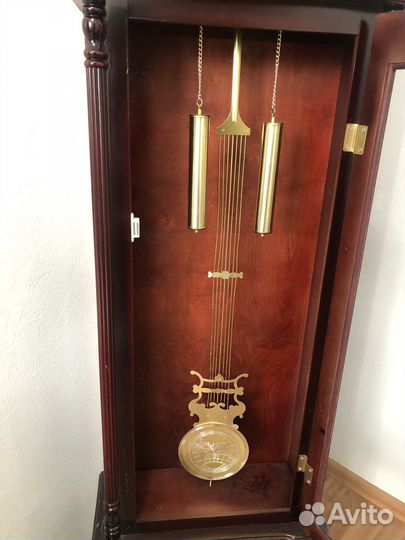 Современные настенные часы середины века