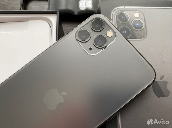 iPhone 11 Pro Max, 64 ГБ