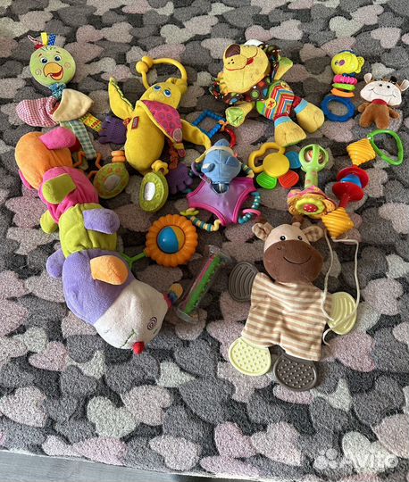Погремушки,игрушки