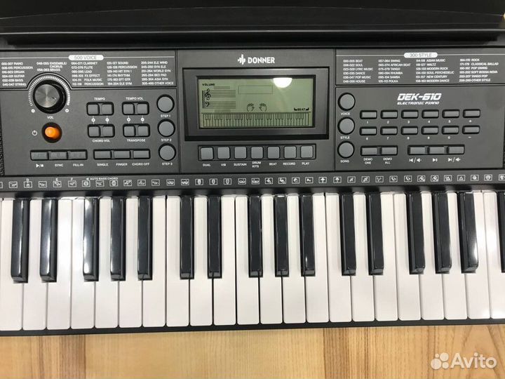 Синтезатор Donner DEK-610