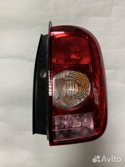 Фонарь задний Duster Правый ор-л 265509517R