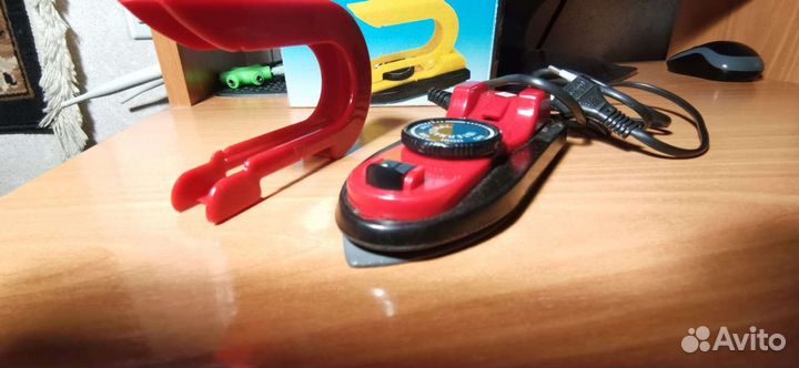 Дорожный утюг Mini travel iron International