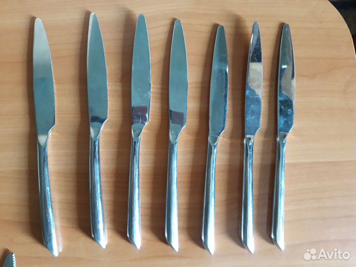 Столовые ножи.17 штук. Цена за всё