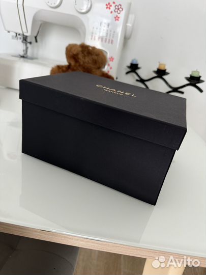 Chanel beauty коробка средняя новая шанель