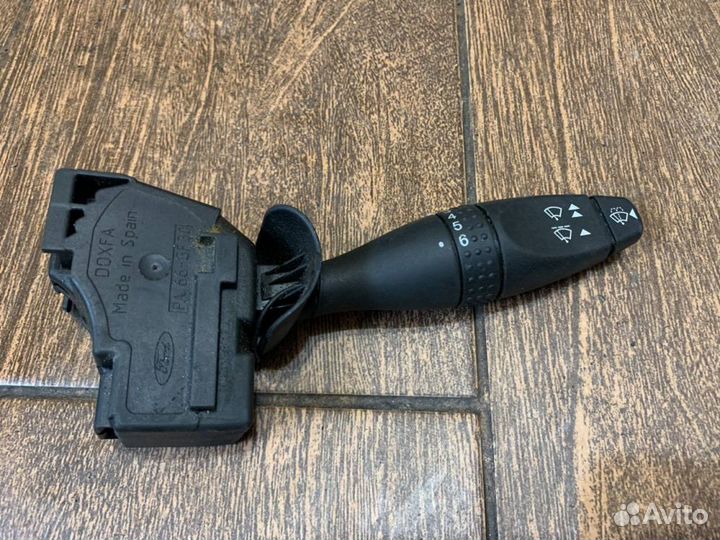 Переключатель стеклоочистителей Ford Fusion