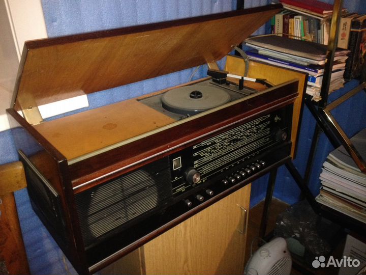 Радиола советская. ссср. Урал 111