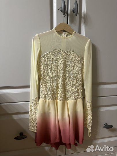 Платье для фигурного катания