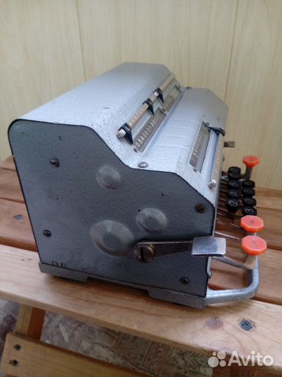 Продам арифмометр вк-1 СССР 1970г
