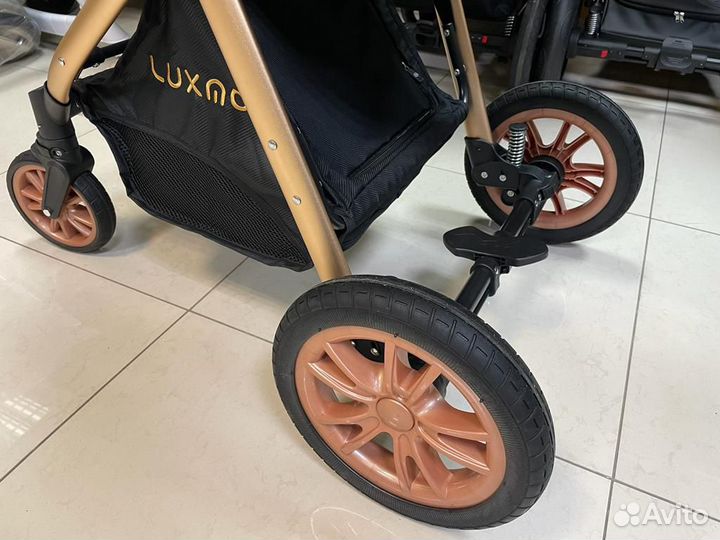 Детская коляска Luxmom V9