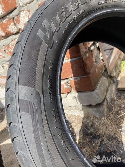 Viatti Strada Asimmetrico 215/55 R17