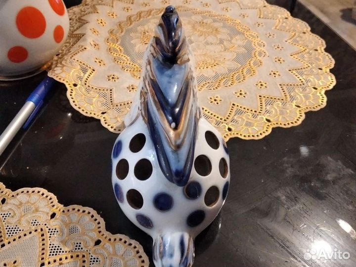 Статуэтка-карандашница дикообраз