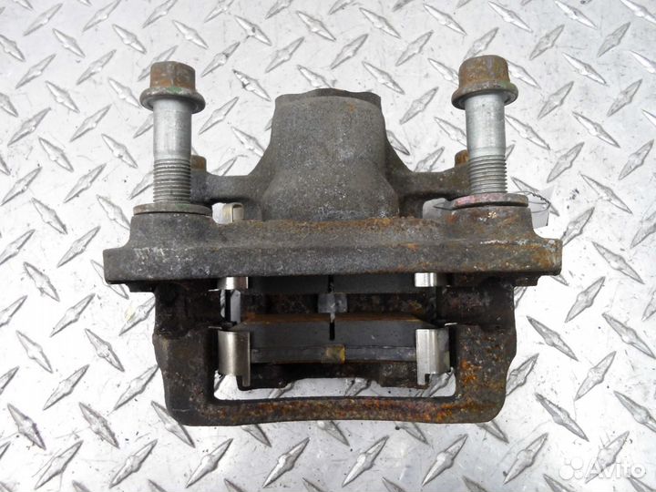 Суппорт задний правый Hyundai Sonata 7 LF