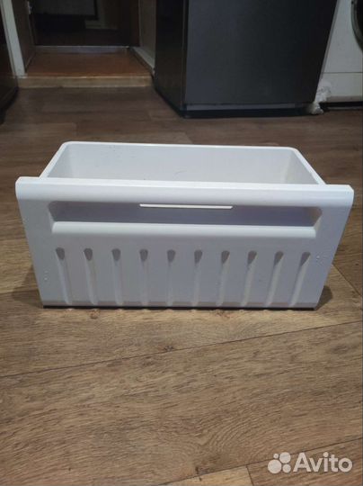 Ящик для холодильника Stinol