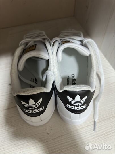 Кроссовки adidas