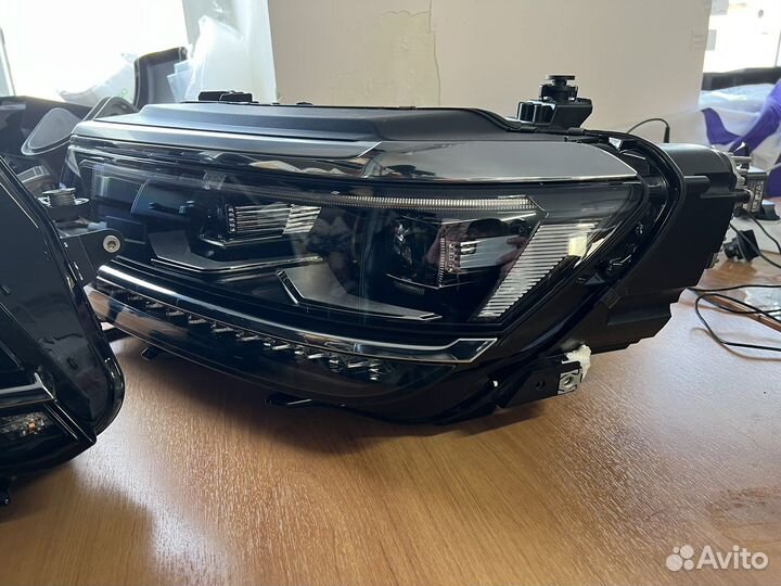 Vw tiguan II фары левая правая full LED kpl