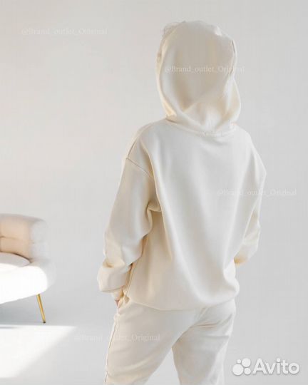 Новый костюм Karl Lagerfeld оригинал