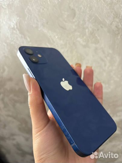 iPhone 12, 64 ГБ