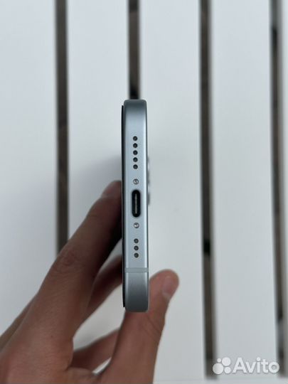 iPhone 15, 128 ГБ