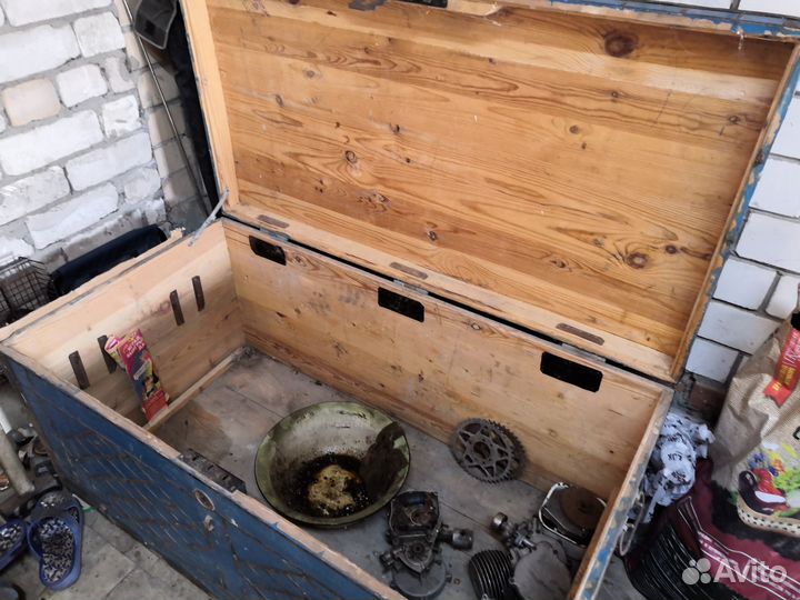 Сундук деревянный старинный