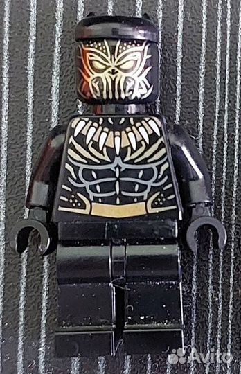 Lego минифигурки Marvel