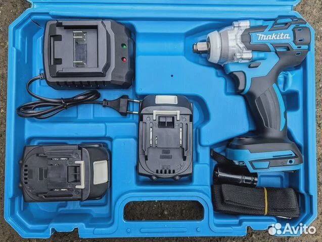 Гайковерт аккумуляторный makita 300нм. Новый