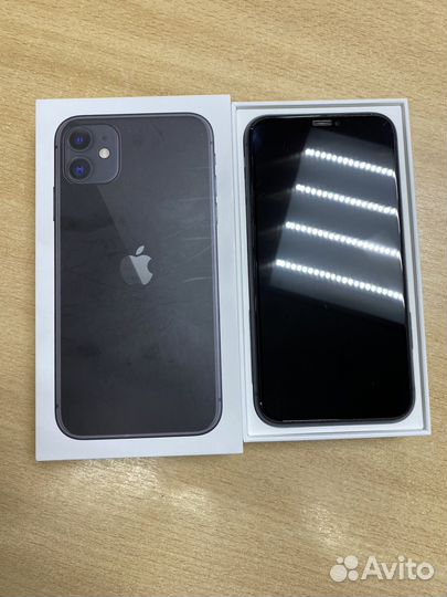 iPhone 11, 64 ГБ