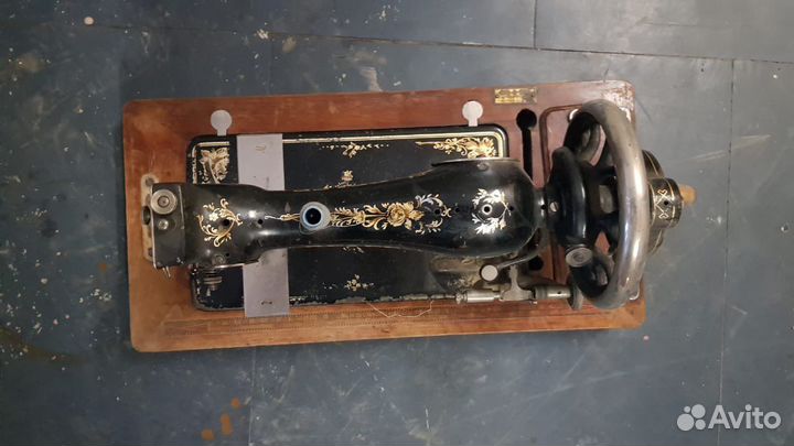 Швейная машинка pfaff