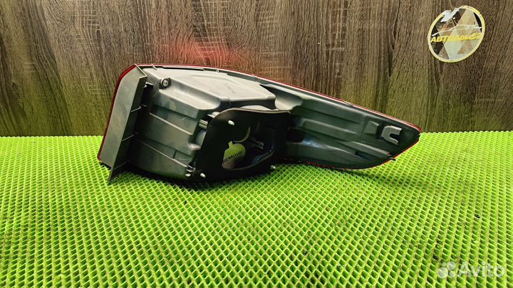 Фонарь задний левый внешний Kia Rio 3 15-17