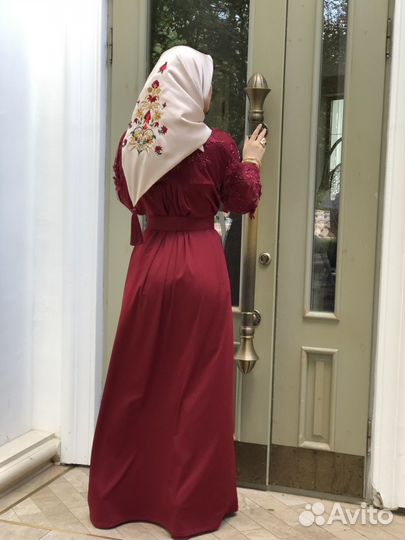 Вечернее платье