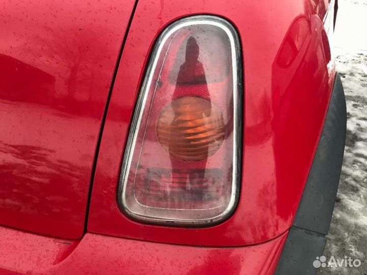 Фонарь задний правый mini Cooper R50 2003