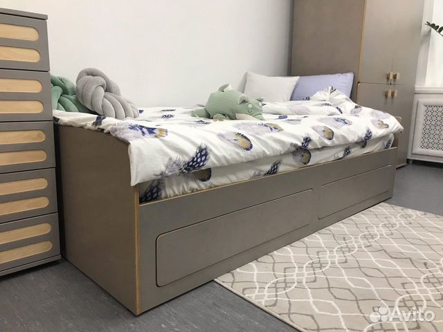 Кровать-диван серый