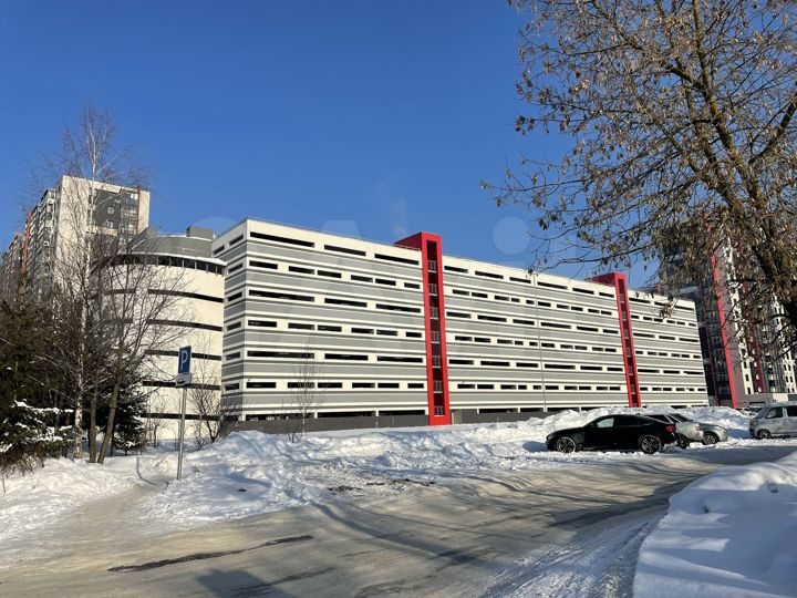 Машиноместо, 13 м²