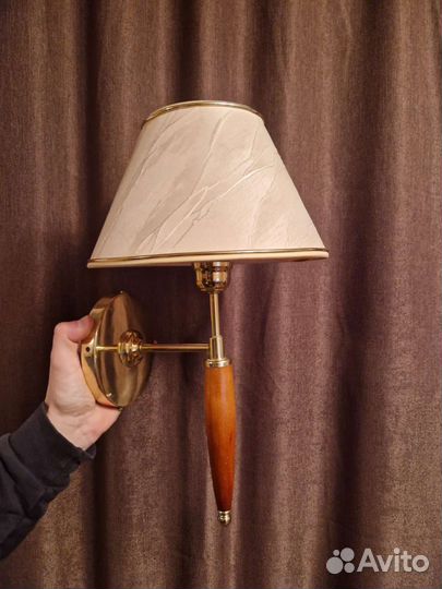 Настенный светильник бра