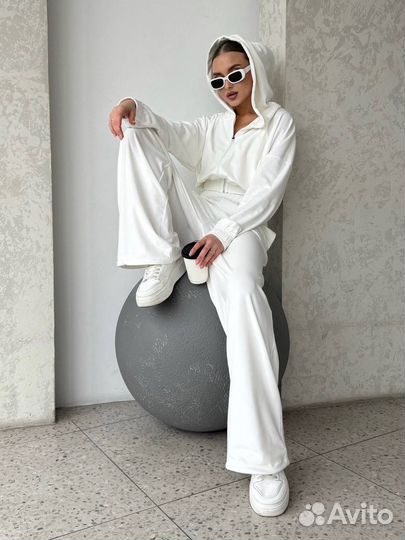 Костюм тройка