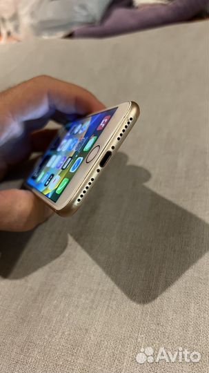 iPhone 8, 64 ГБ