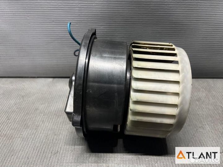 Мотор печки mitsubishi colt