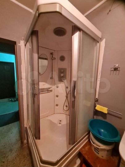 Комната 18 м² в 3-к., 4/4 эт.