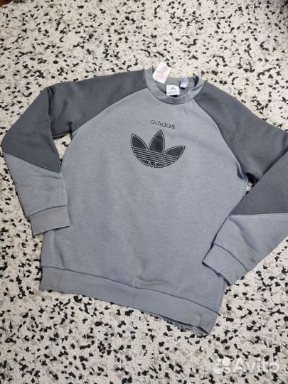 Спортивный костюм Adidas утеплённый б/у 152 р