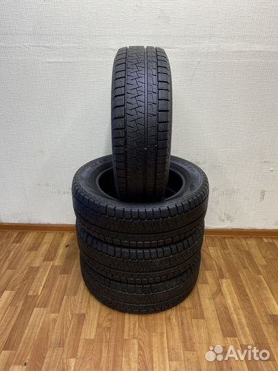 Pirelli Formula Ice FR 225/60 R17