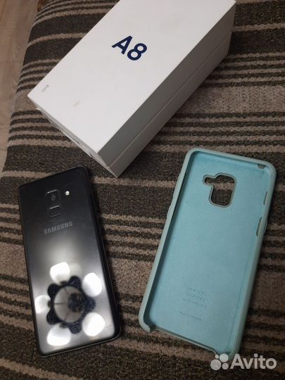 Телефон Samsung galaxy A8