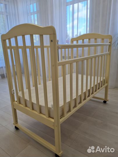Детская кроватка + матрас