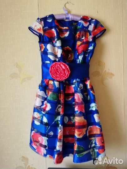 Нарядное платье