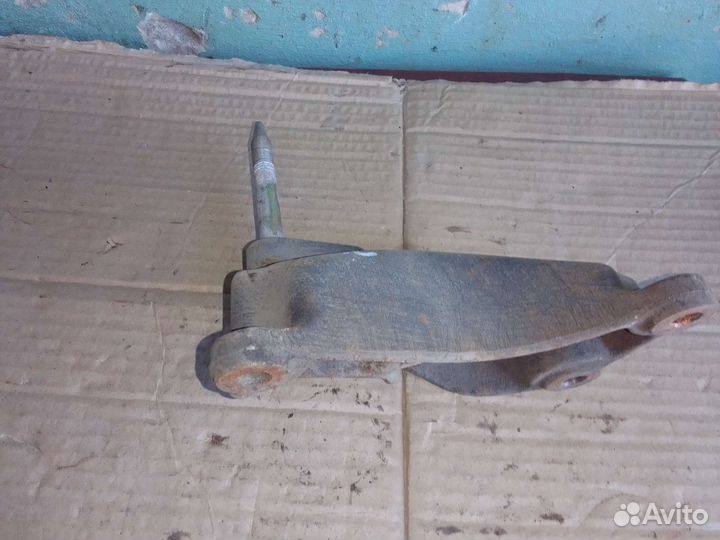 Кронштейн опоры кпп Chevrolet Aveo T200