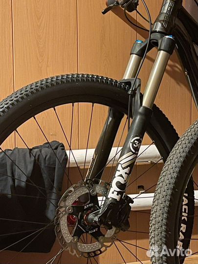 Вилка Fox Perfomance 27.5