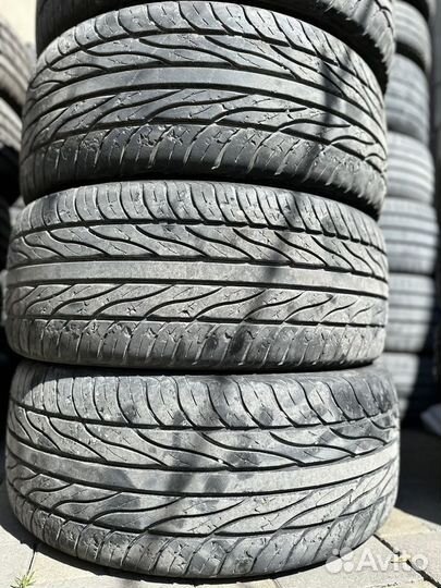 Maxxis MA-Z4S Victra 255/45 R20