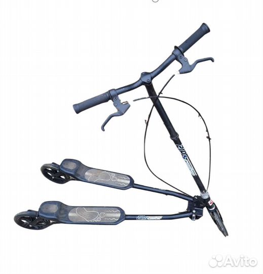 Инерционный самокат трехколесный