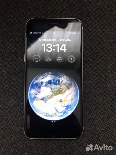 Телефон iPhone se 2020