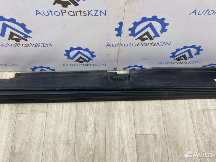 Молдинг порога правый Mazda Cx-30 PY